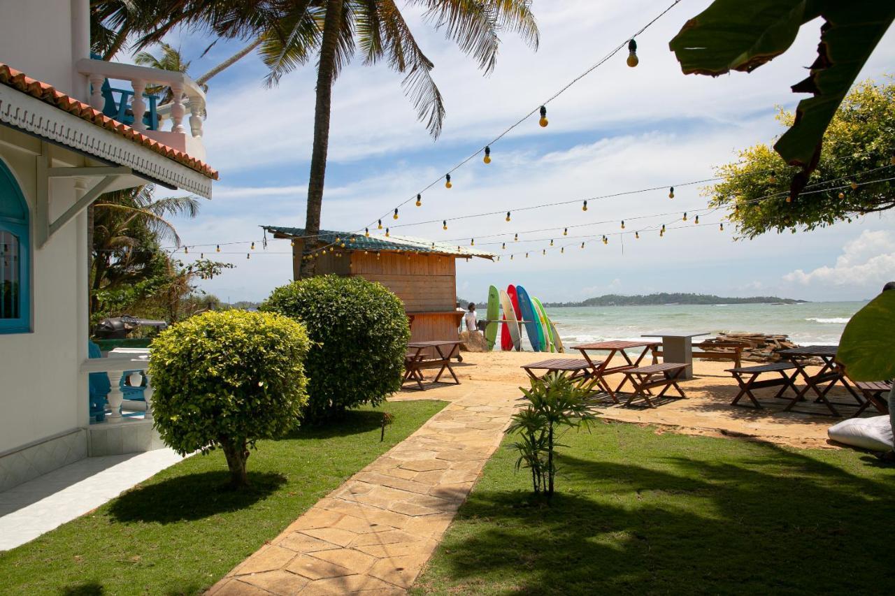 Alma Beach Hotel Weligama Exterior photo